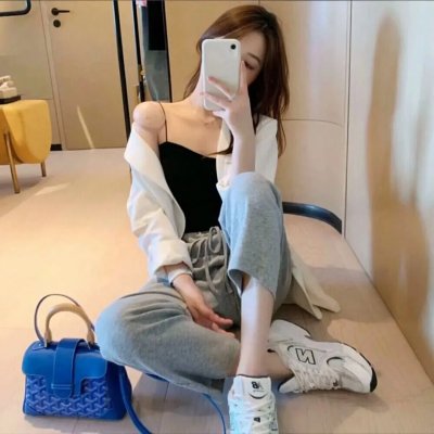姐姐再亲我一下 海报